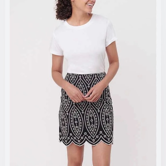 LOFT Embroidered Scalloped Shift Black and White Skirt size 6 - Picture 1 of 11